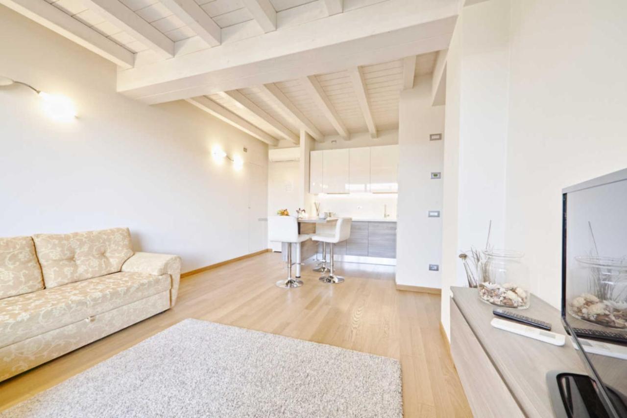 Warda A6 Apartment Desenzano del Garda Exterior photo